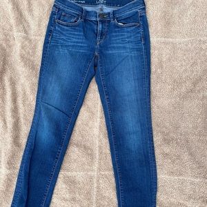 Loft modern straight jeans 27P